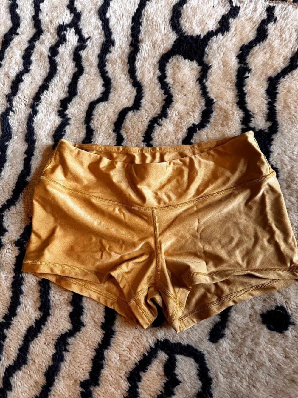 FLEO x Vull Sport Shorts Metallic Gold Size M CrossFit